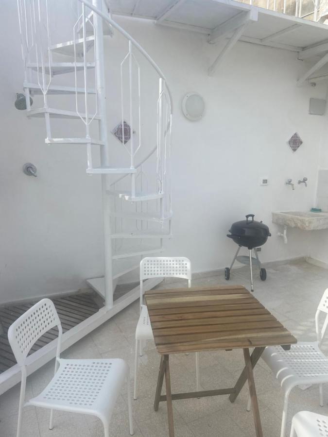 דירות טרפאני Bradamante Little Tower מראה חיצוני תמונה