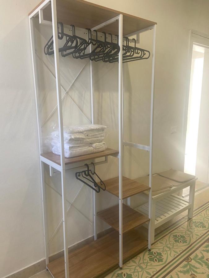 דירות טרפאני Bradamante Little Tower מראה חיצוני תמונה